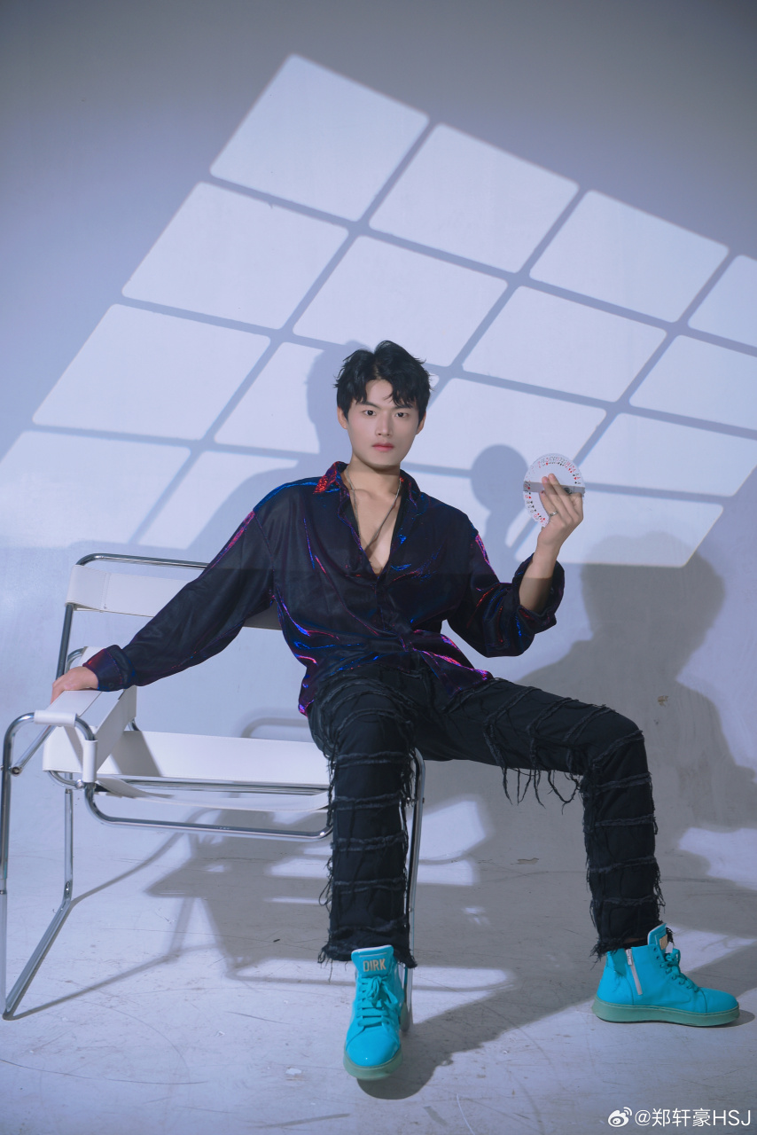 郑轩豪郑轩豪郑轩豪郑轩豪百科写真