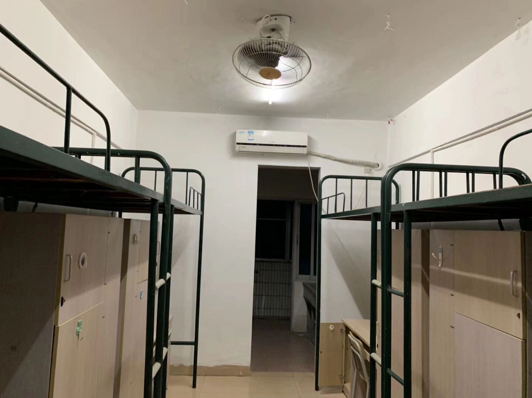 华侨大学泉州校区 两人宿舍and 四人宿舍    高考过后,一定有很多人