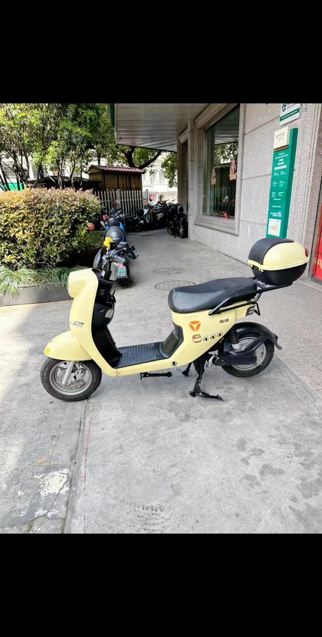杭州同城出闲置电动车新国标雅迪欧萌,黄牌永久骑行可直接上路行驶