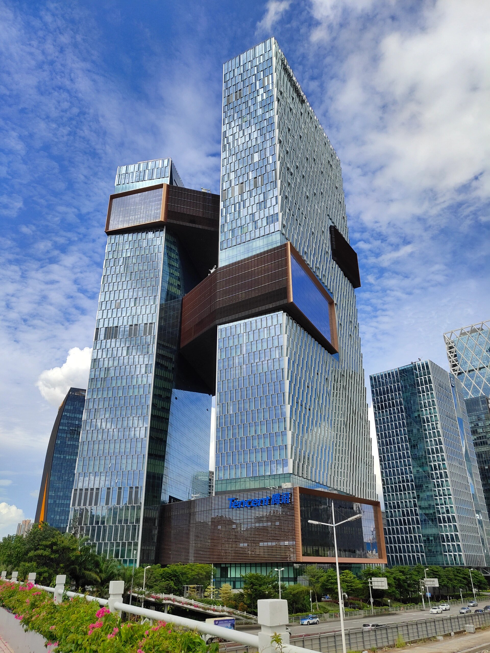 深圳地标建筑&腾讯大厦 想去这里上班吗