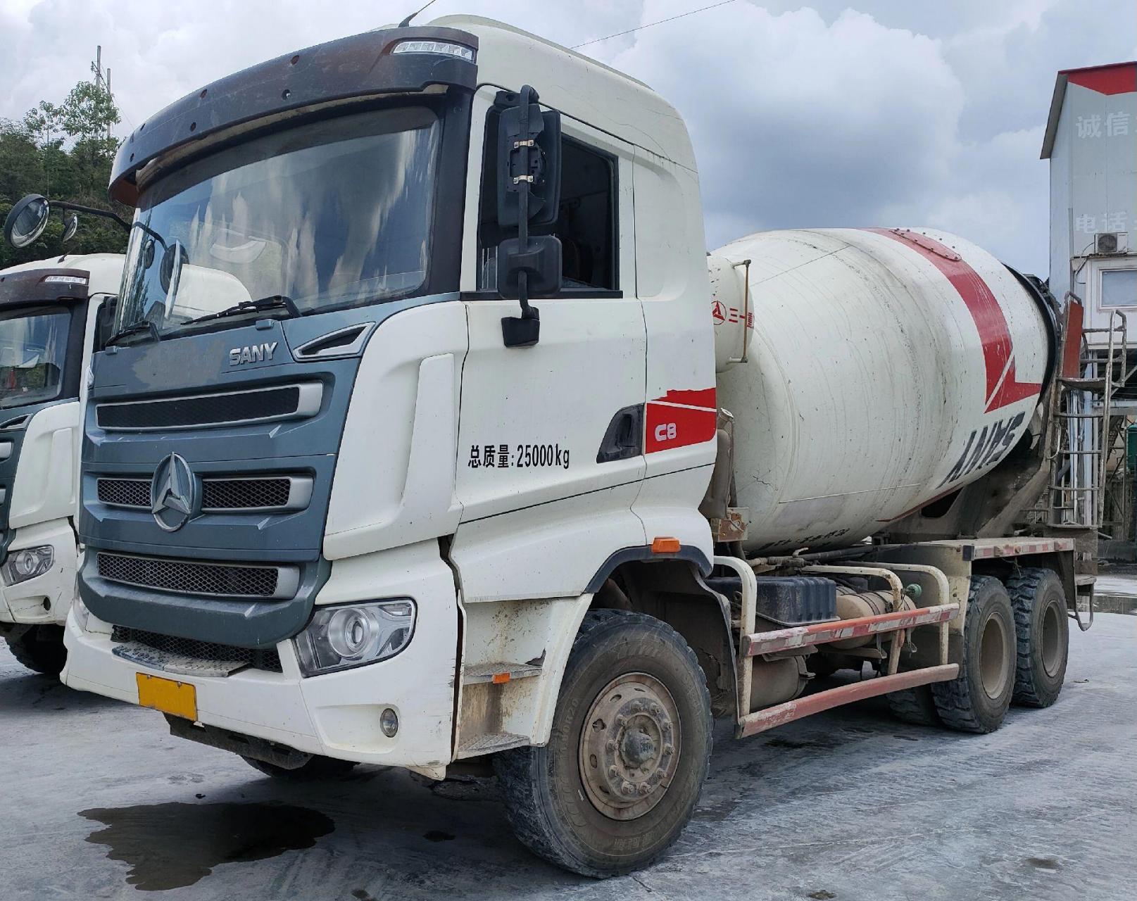 三一搅拌车.大12方,潍柴发动机