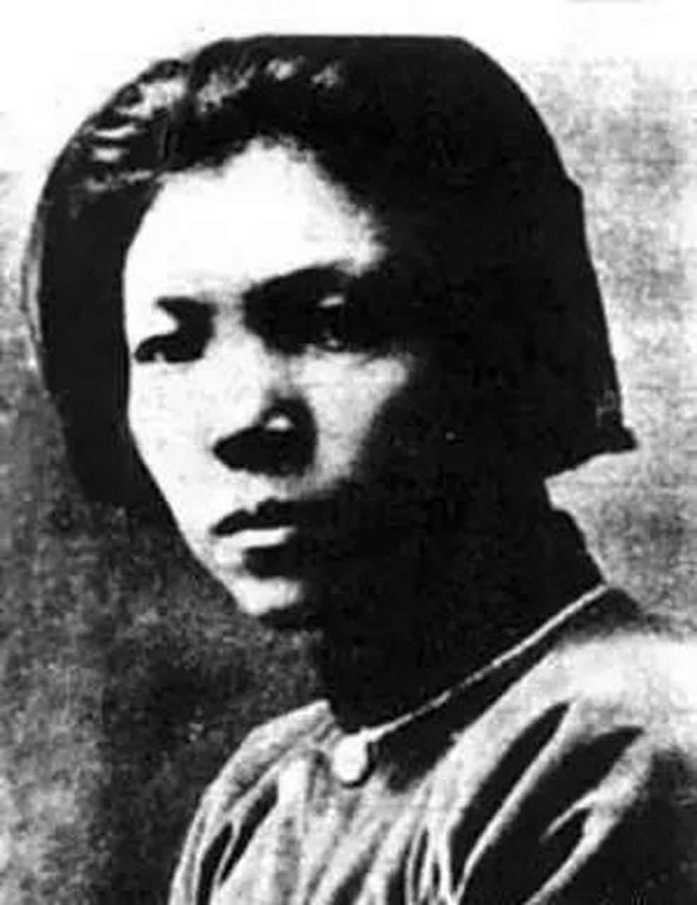 葛健豪为革命养育出了四个中共中央委员,堪称历史之奇迹.