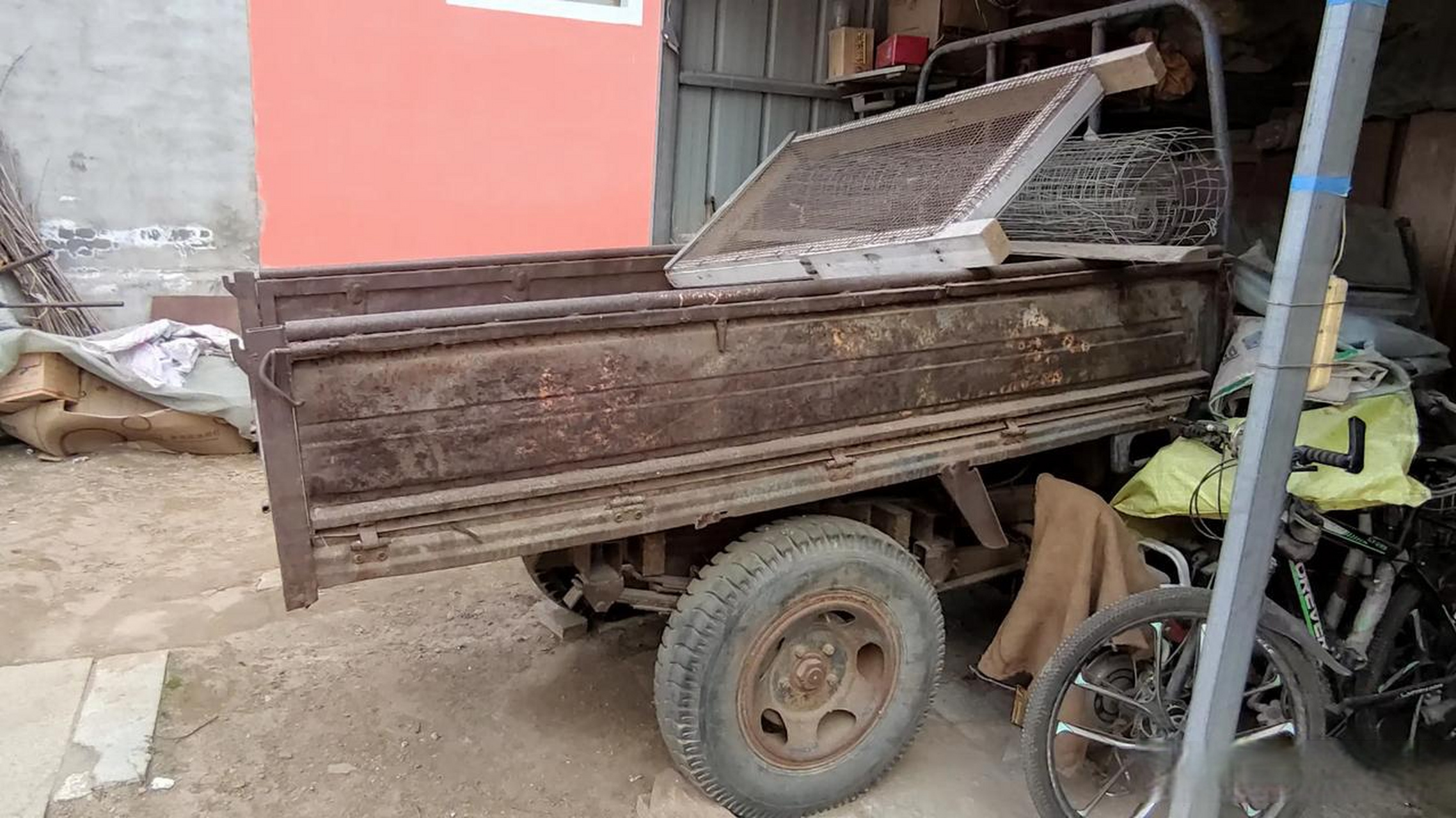 我家的金蛙农用三轮车,这车质量杠杠的.