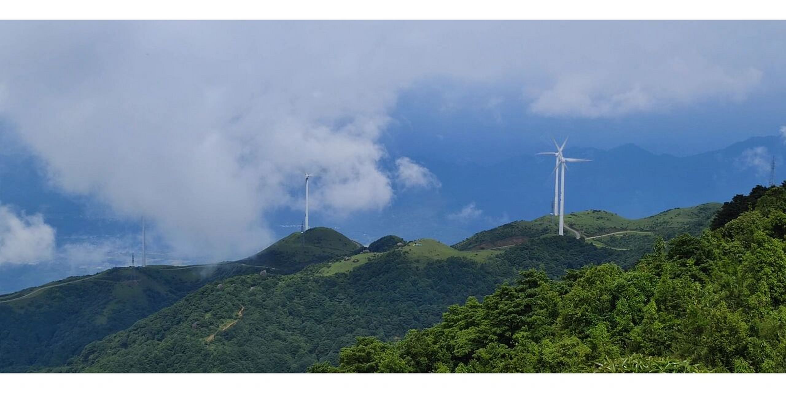 广东省云浮市新兴县的水源山的风车山,当你登顶的那个刻,怎么一个爽字