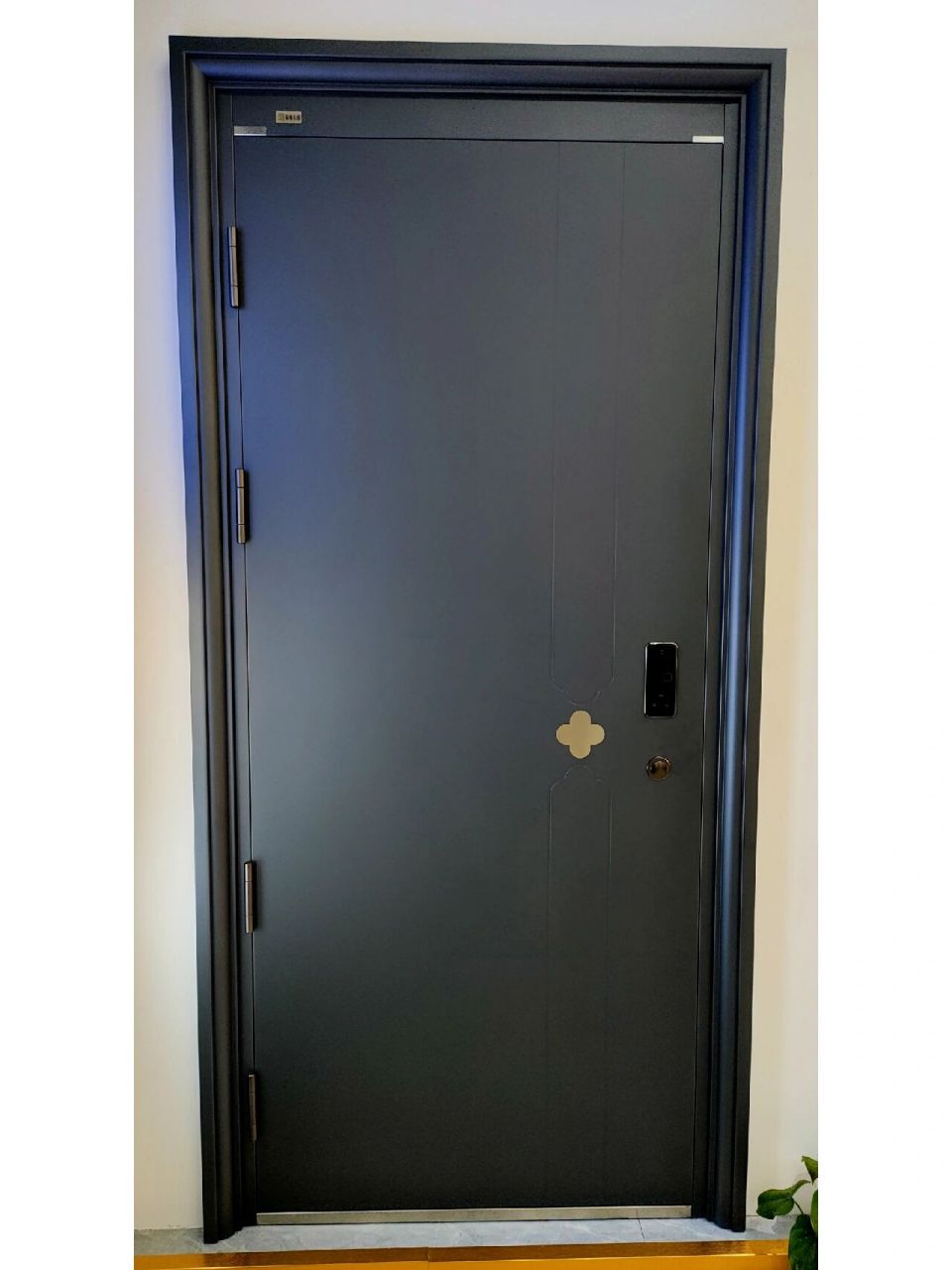 防盗门门洞鲁班尺寸详解 鲁班尺门口尺寸详解 1,一般来说商品房大门