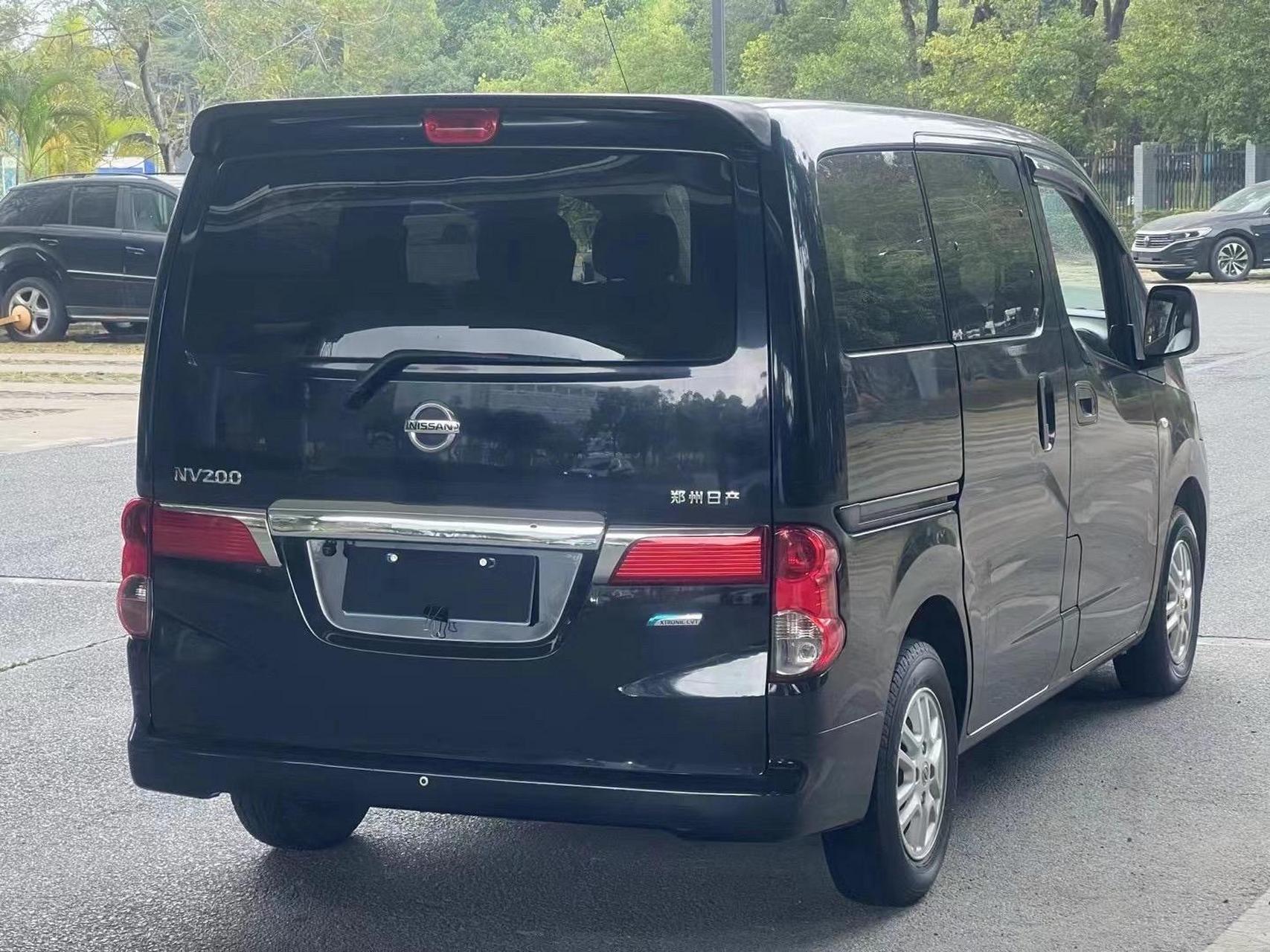 10年开了13万公里,nv200日产神车 二手汽车