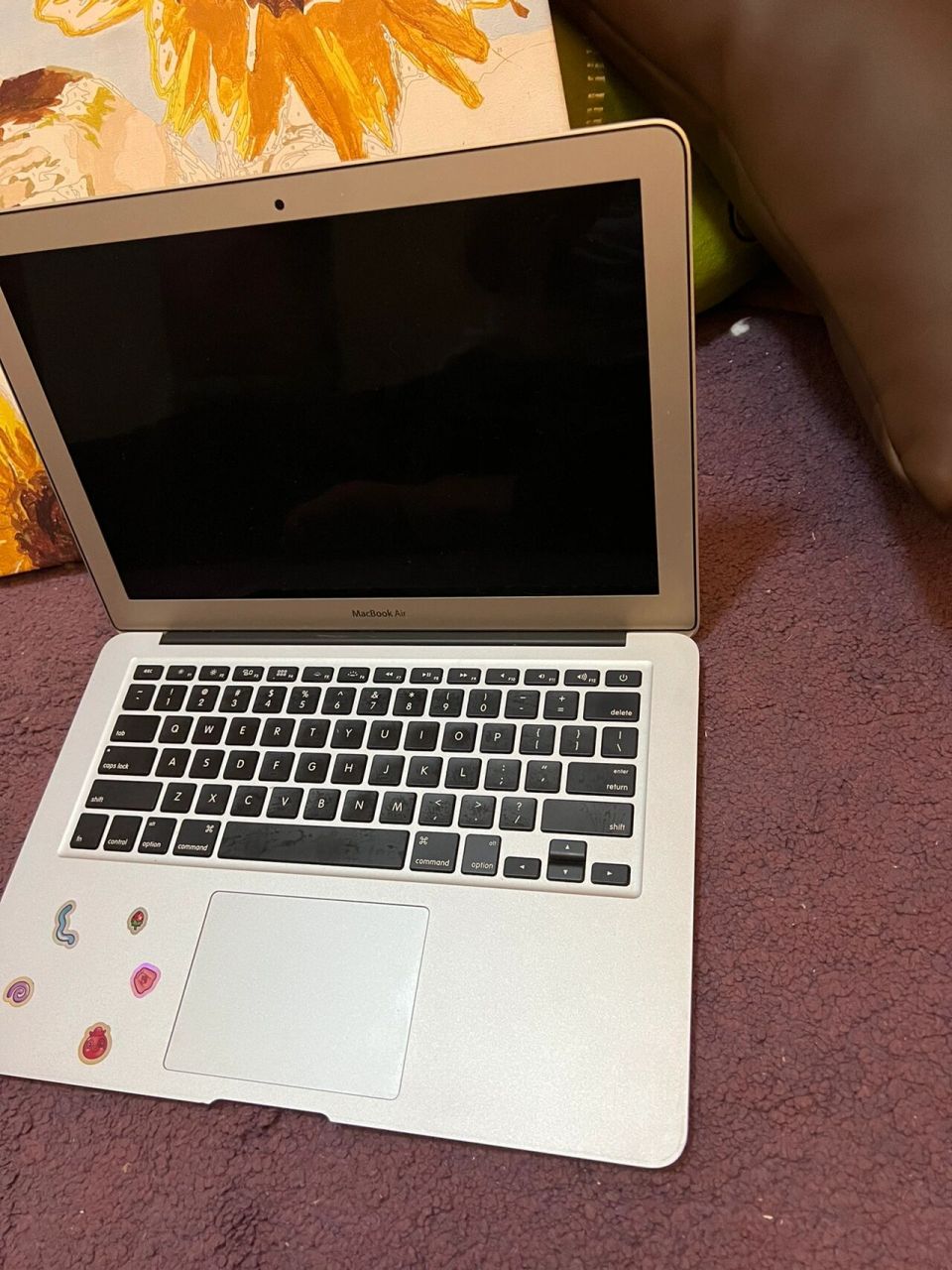 出苹果电脑2015款macbook air i5 1.