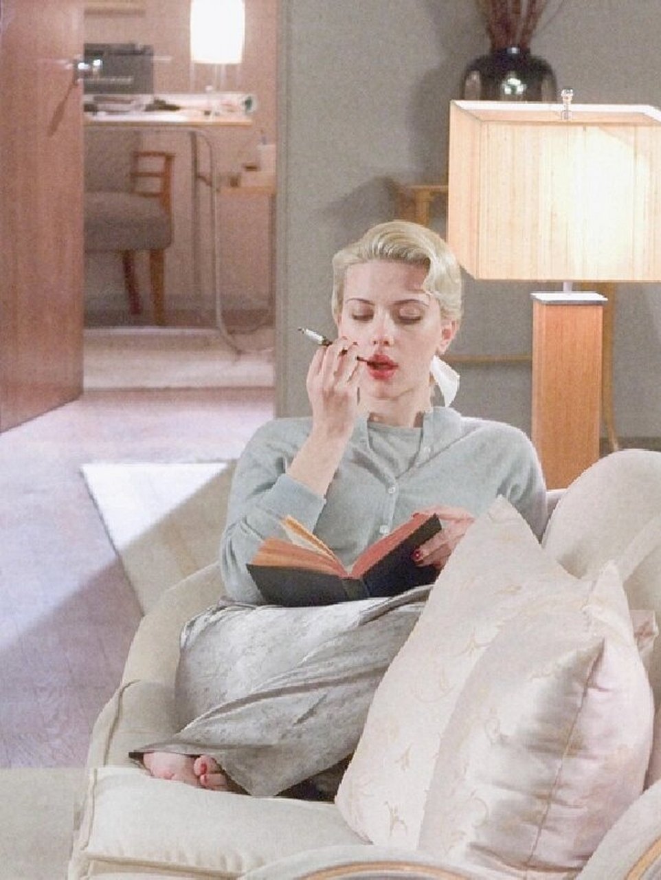 676767 black dahlia 在悬疑剧情片《黑色大丽花》中,斯嘉丽