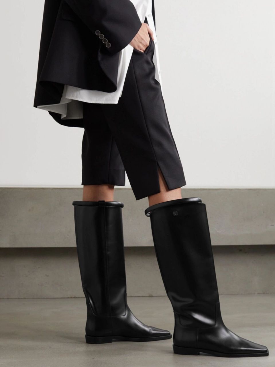 toteme宽筒靴推荐 net今天下单明天到,visa15有15%折扣,码数全,快去买