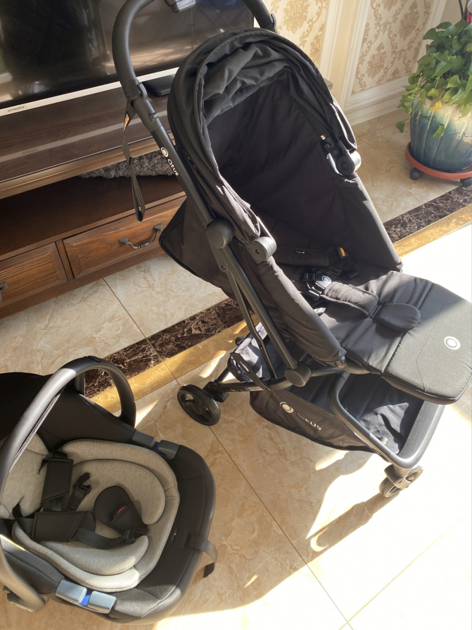 昆塔斯q9plus双向推车 昆塔斯q9plus入手后,太好看了,就喜欢这种黑色