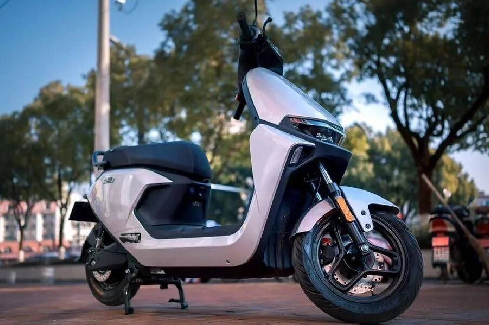 小米九号真智能机器人电动车 hey!