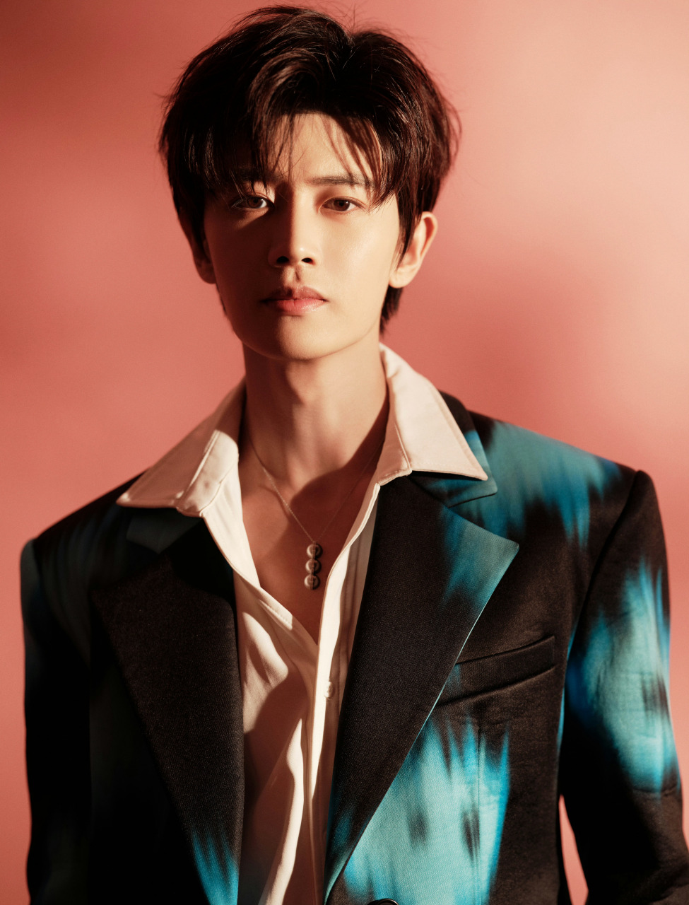 向全世界安利我家爱豆#02#任嘉伦411生日快乐# 一任千面,不惧标签!