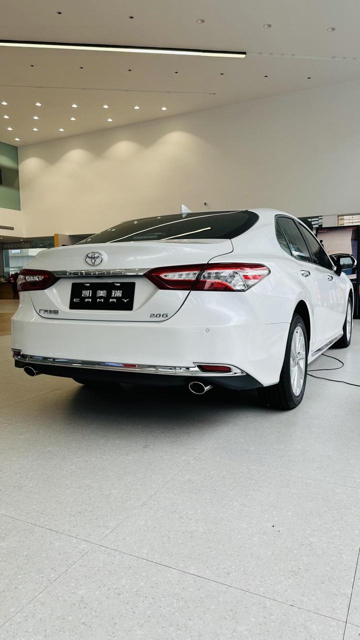 第八代凯美瑞闭眼入就完了,这一代太经典!凯美瑞