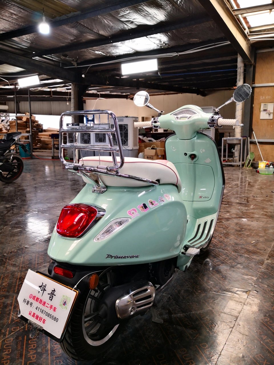 维斯帕vespa春天150 维斯帕vespa春天-车辆是2021年8月出厂,同年10月