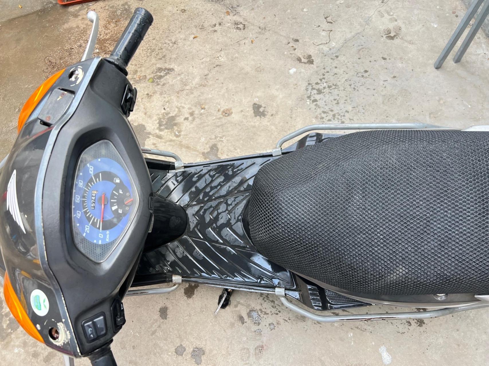 新到本田五羊大公主125-2车况精品,发动机变速箱完美,机器静音状态,实