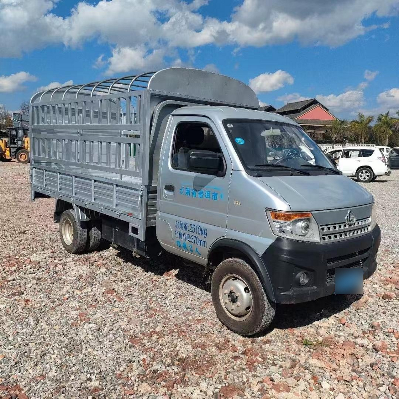 2020年上牌 长安神祺 单排带苍栏 后双轮小货车  车况极品  到手直接0