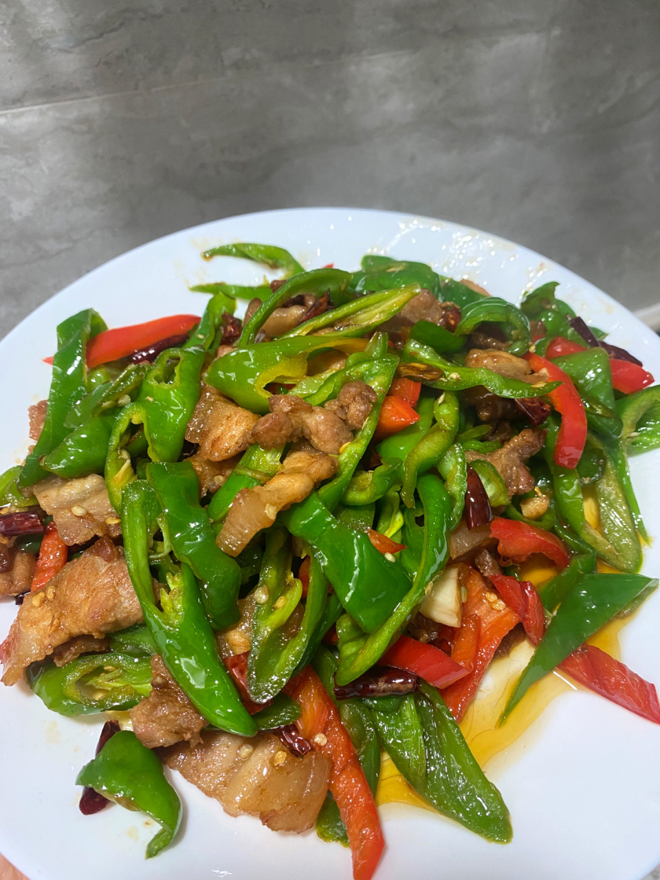五花肉炒青椒!好吃哭了!