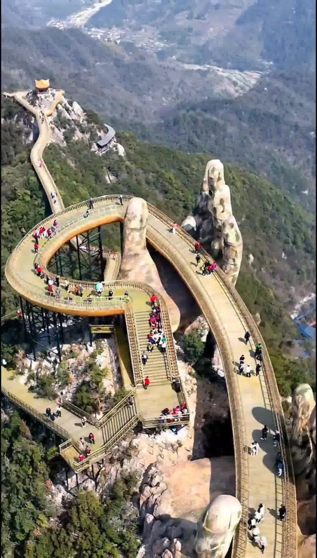 浙江杭州马岭天观,领略气势磅礴的佛手桥