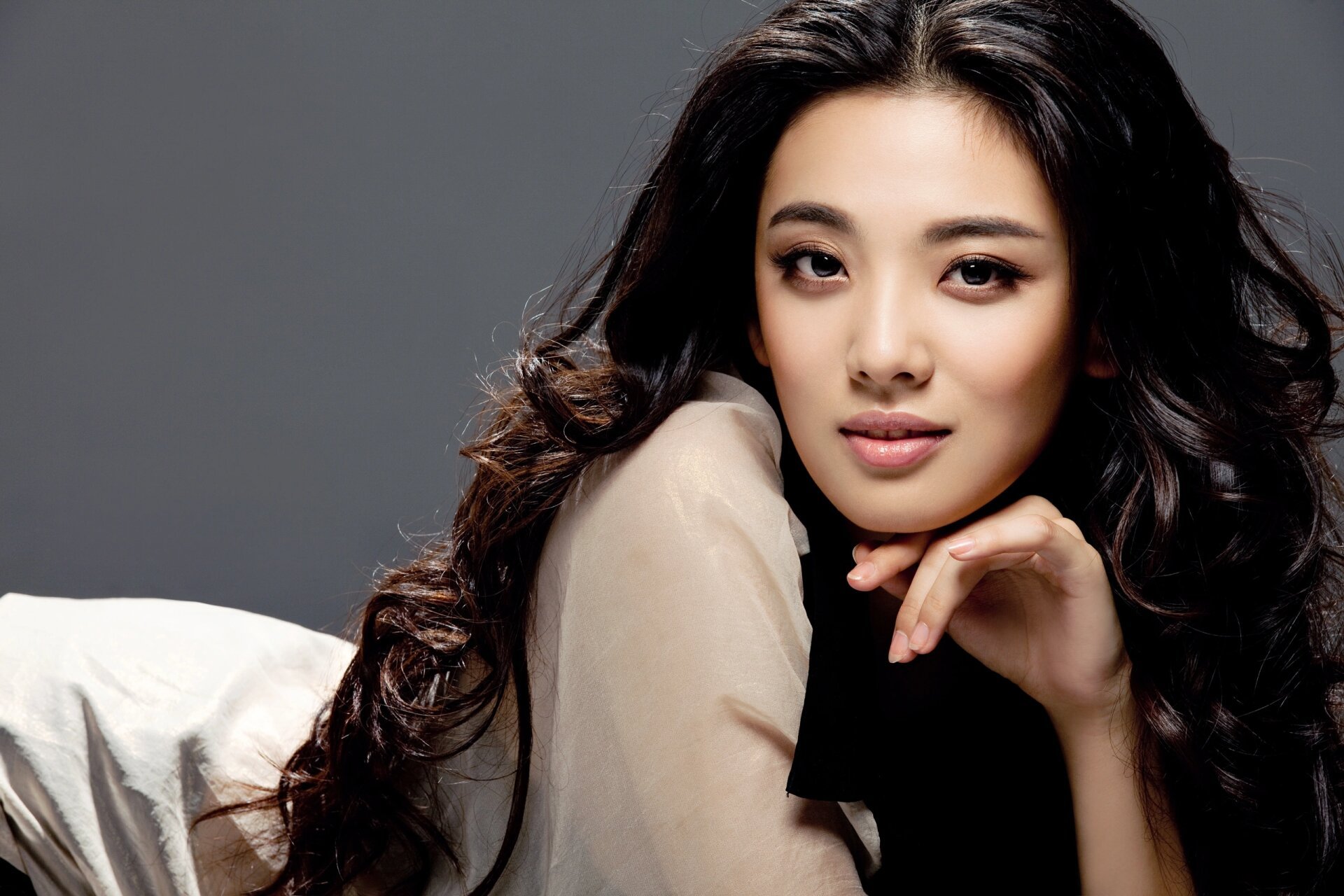 演员 张倩如 见组照