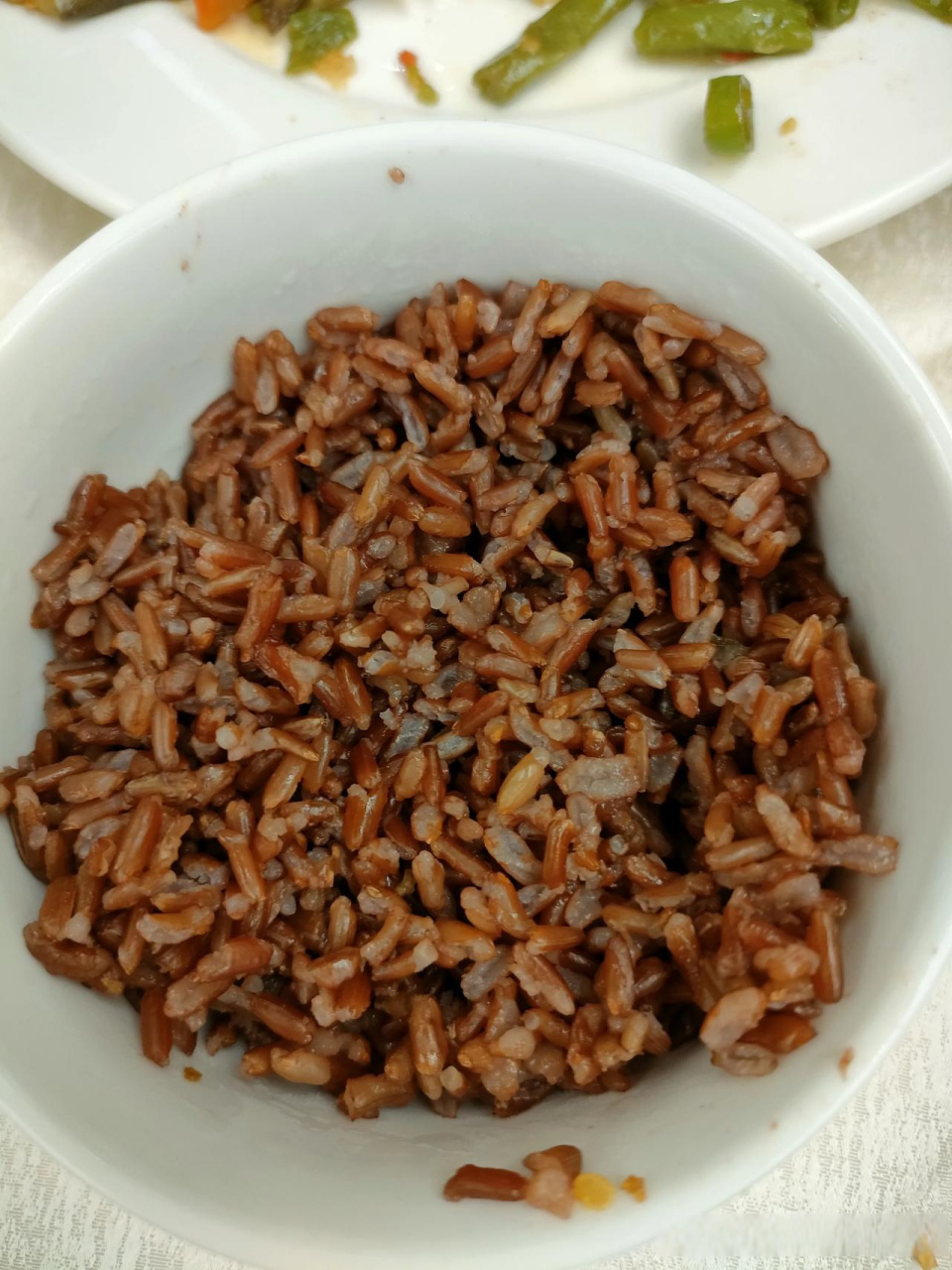 红米饭,石城袁梦小镇生产,一开始以为是没蒸熟,后来发现就是这样的.