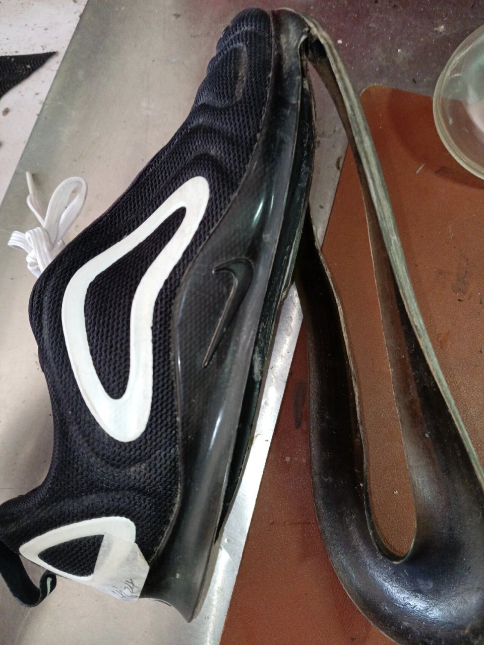 修鞋耐克气垫鞋修复扎漏充气换底 修鞋,耐克气垫鞋漏气维修修复修补