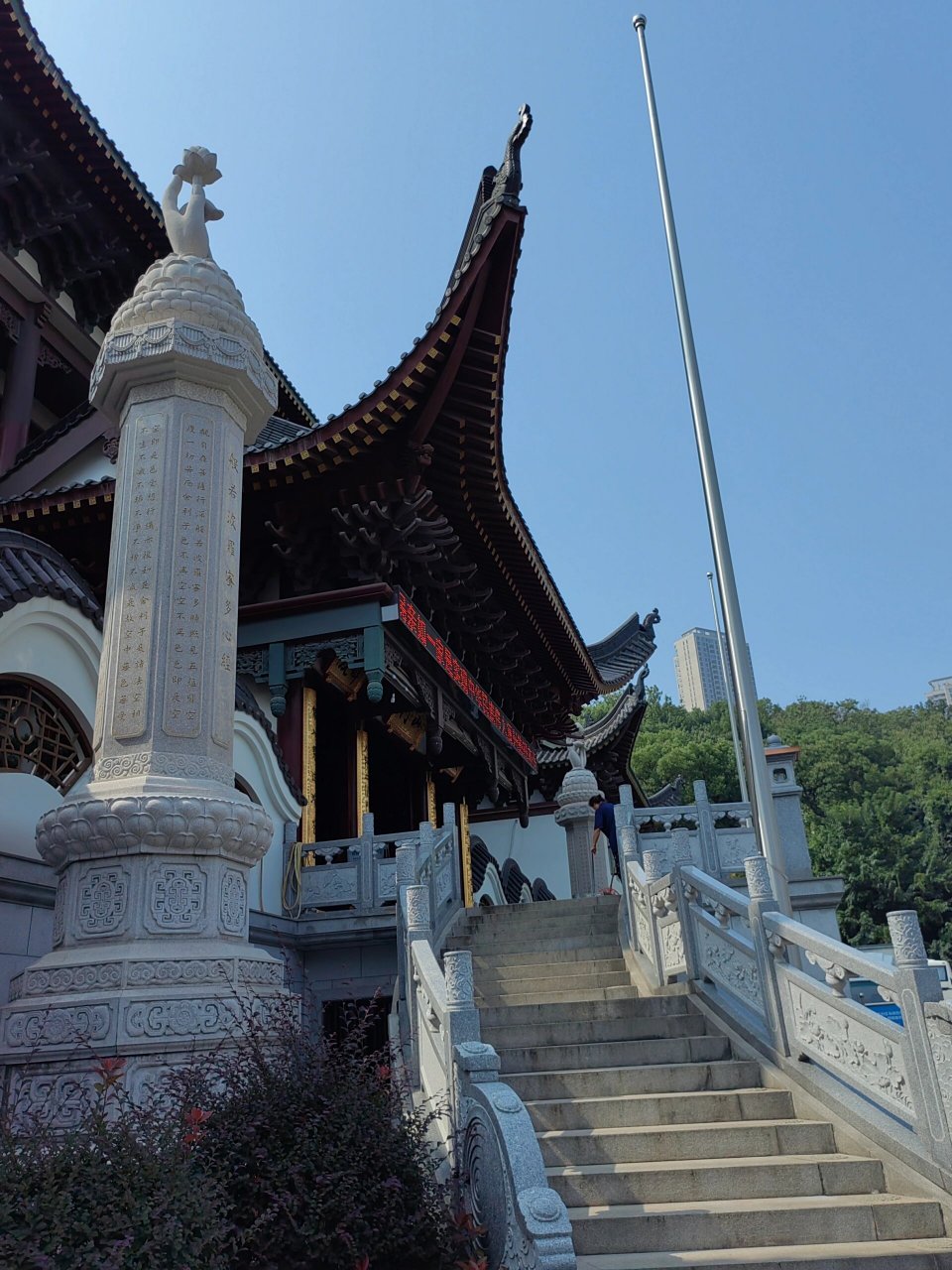 长沙10大古寺73重建后的玉泉寺建筑宏伟壮观 长沙佛教活动场所有"西