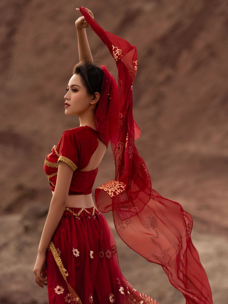 此姑娘乃西域尤物,非中原滋味|西域美女 神秘又撩人心怀的西域风情 |