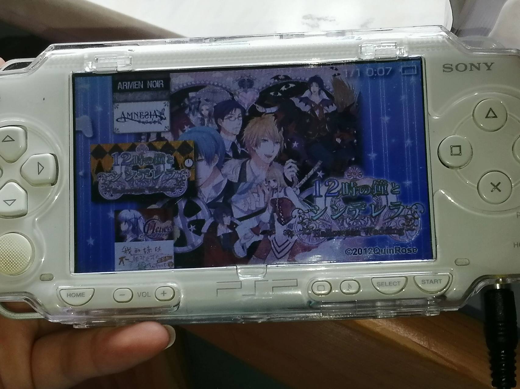 79psp1000(已出 到货删) 白色 280不包 装满游戏