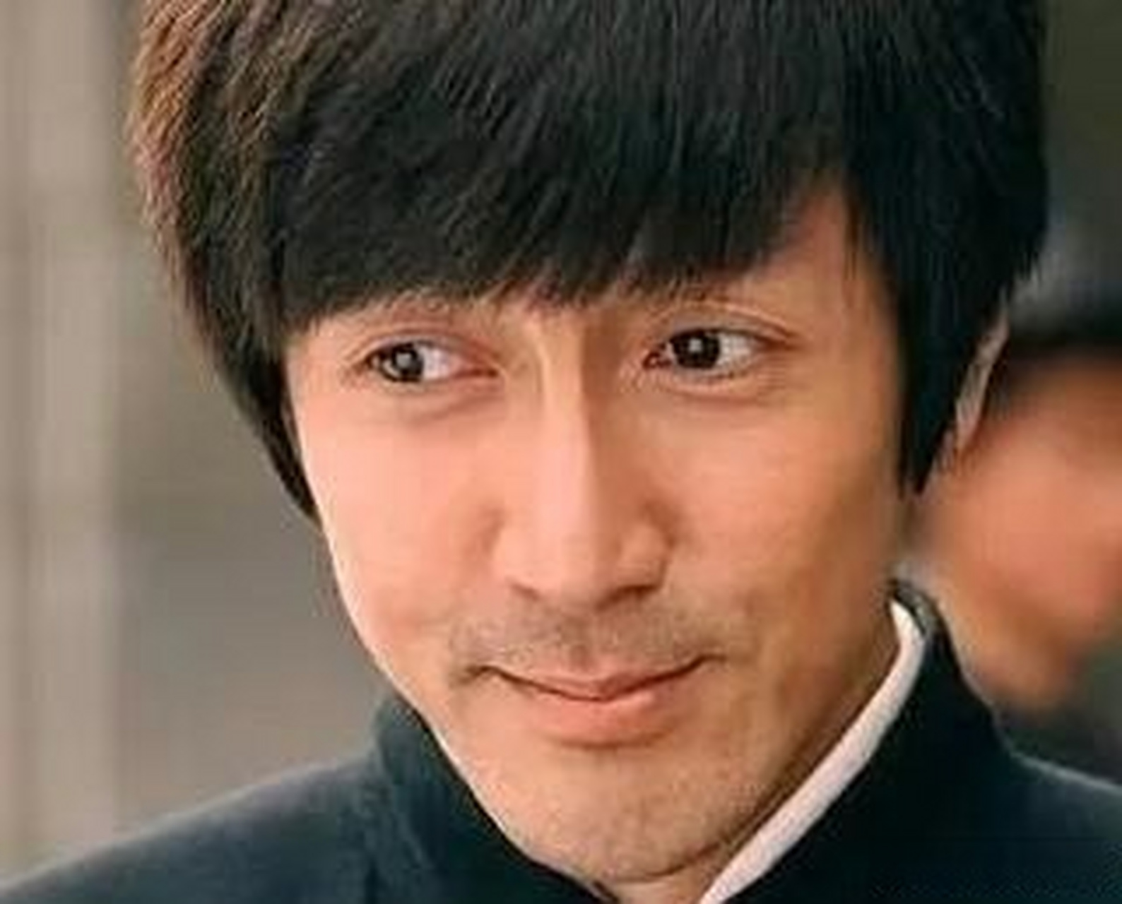 王阳妈妈撞脸张鲁一 老觉得王阳妈像谁,想了半天,原来像张鲁一[笑哭]