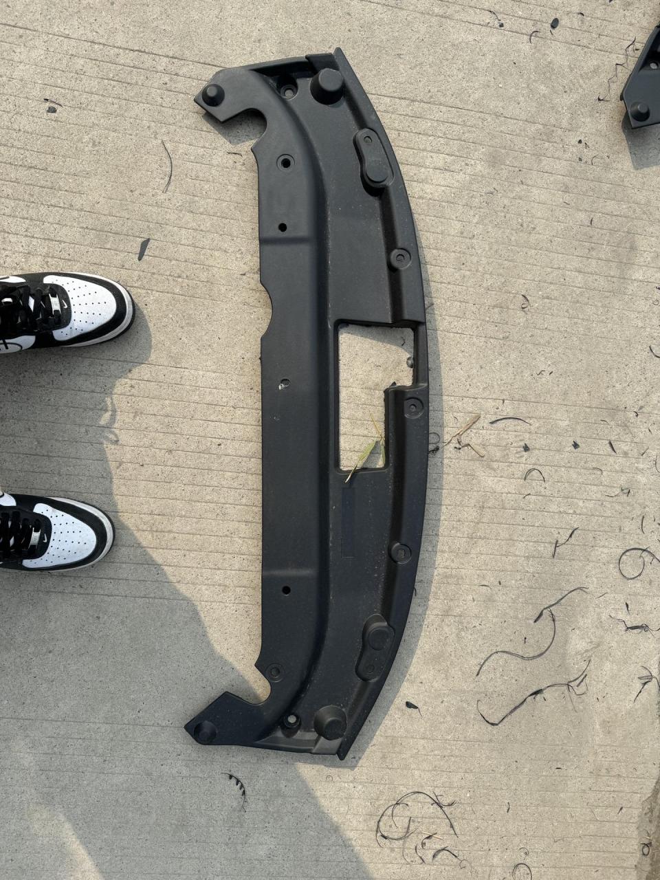 12轩逸发动机下护板,16轩逸水箱上护板