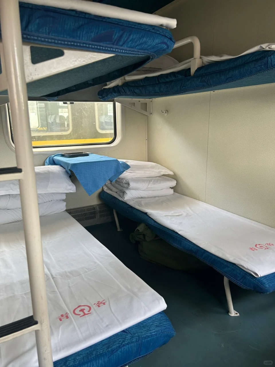 硬卧哪个铺位好 火车硬铺对于对于第一次坐的人,个人感觉最有感受最有