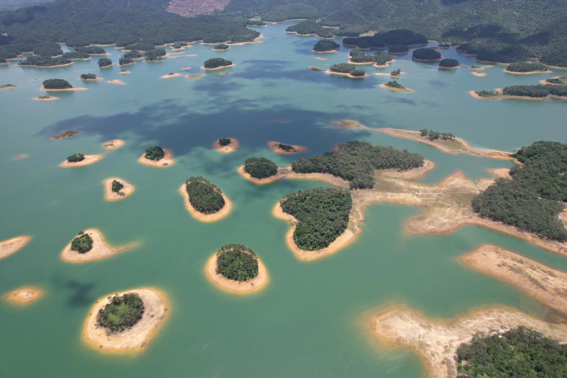 台山大窿洞水库 台山端芬大窿洞水库 天气晴朗,用无人机拍摄,全是大片