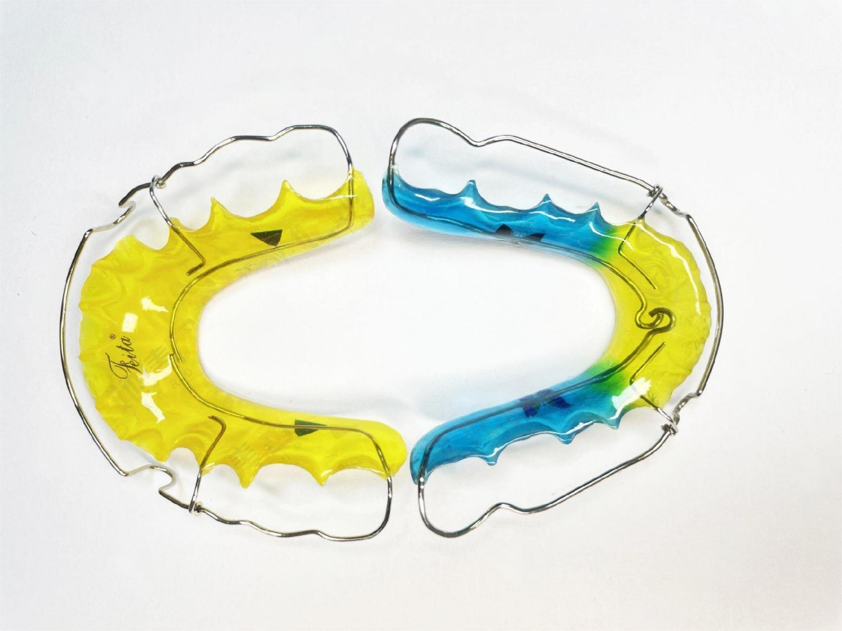 7215哈雷保持器和环绕保持器都用于矫治完成后的保持,但环绕多