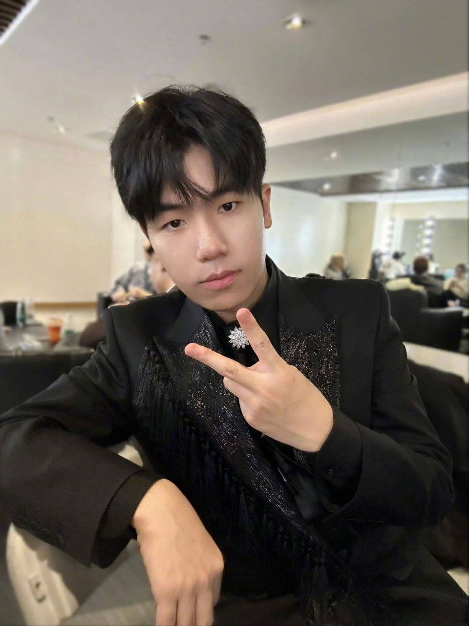 电竞选手estarpro花海02estarpro坦然02竟然也来参加街舞盛典!