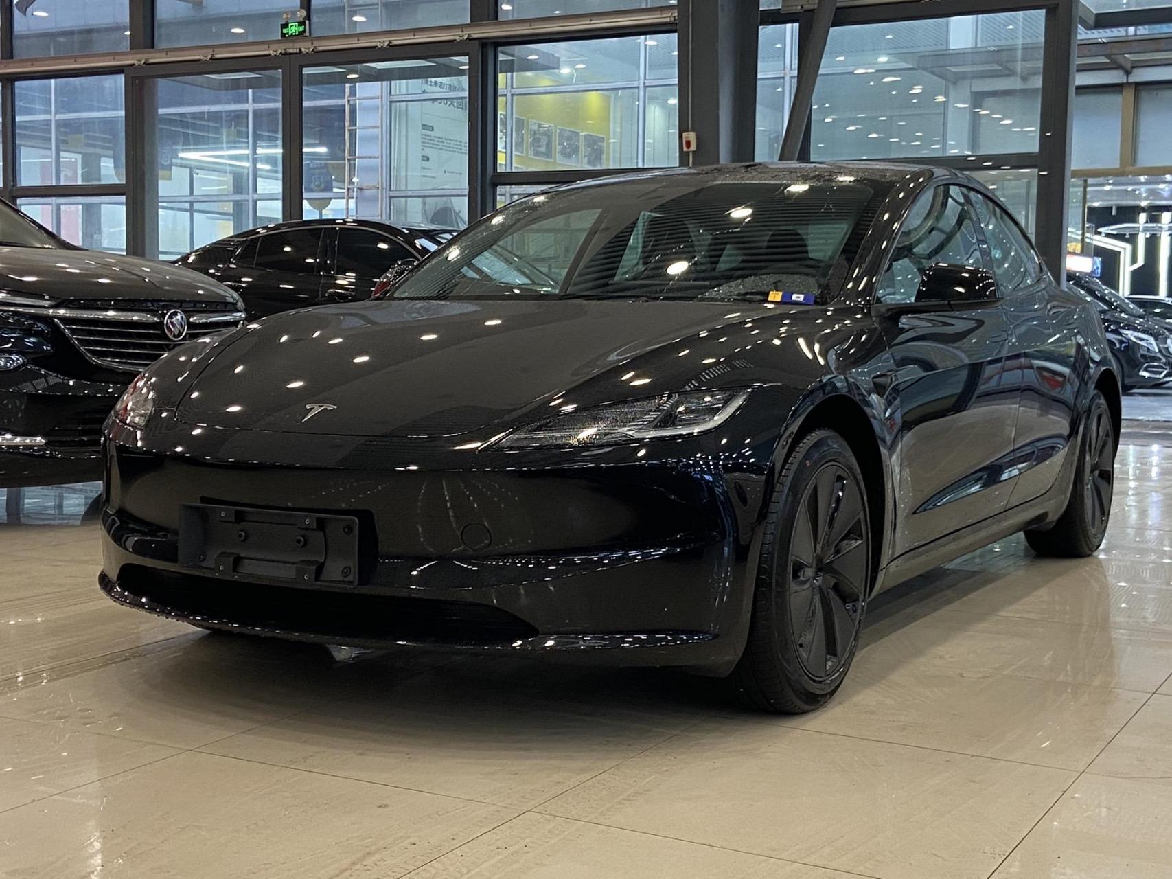 特斯拉model 3实拍图片