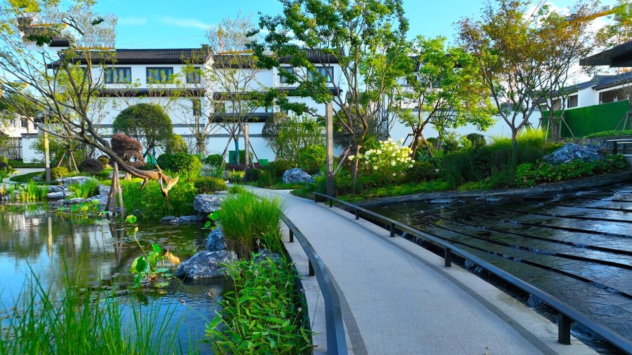 五粮液携手华西医院落子青城山 五粮液华西青城山国际康养中心 面向