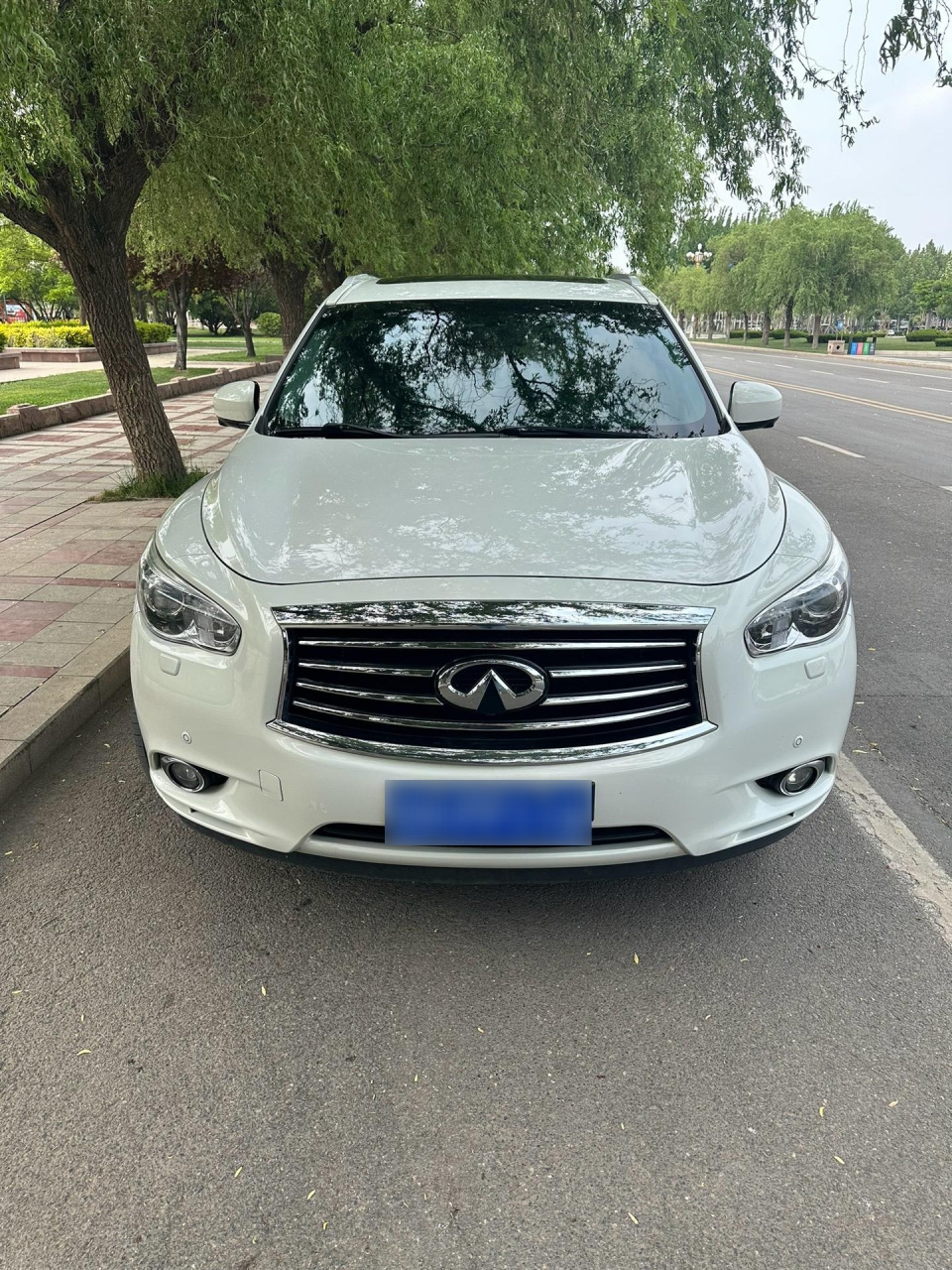 2014年英菲尼迪jx35 七座两驱 卓越版 新车618000那款 北京一手车到我