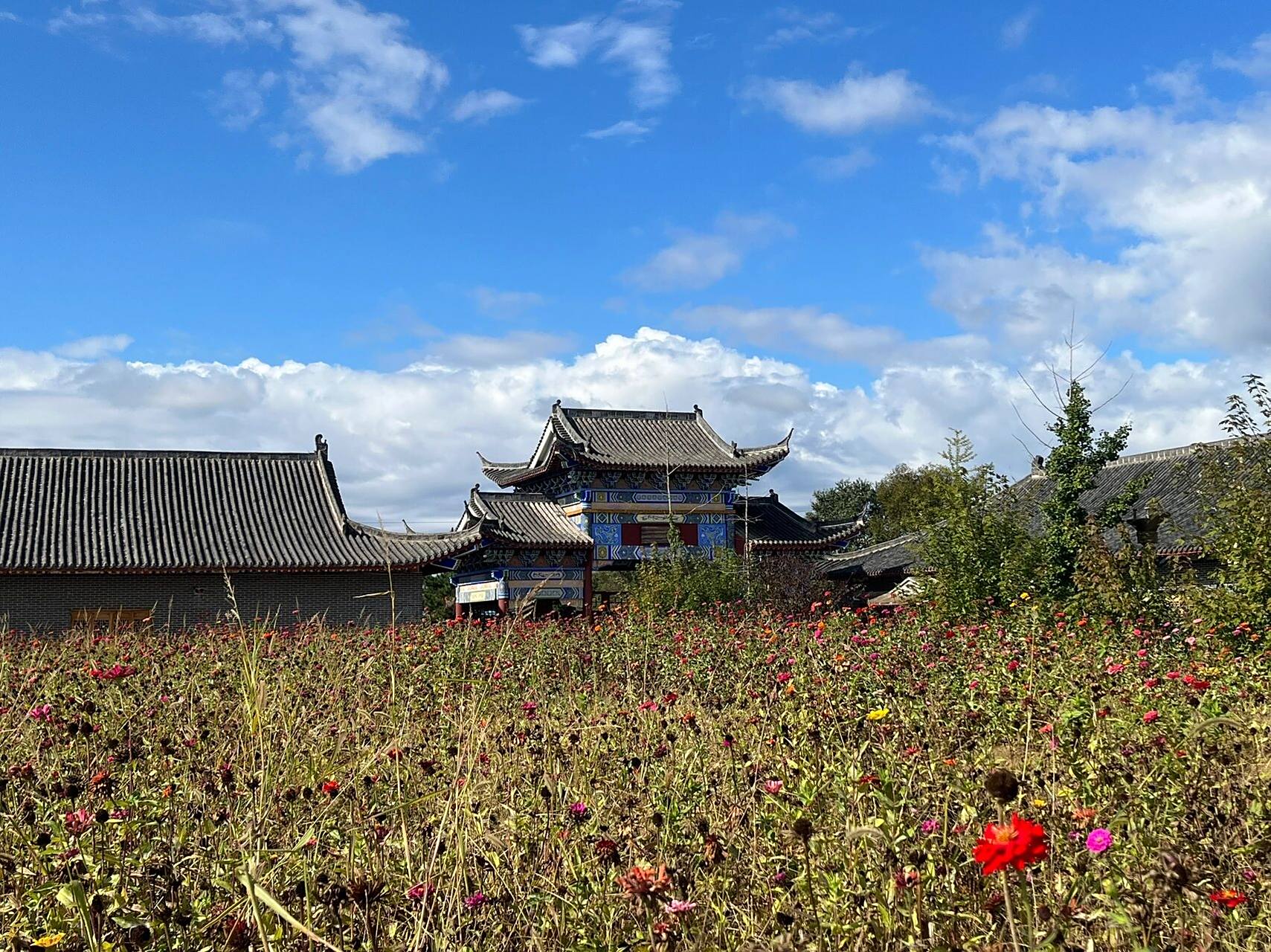 "盛京屏城"静王府 都尔鼻城是国家aaa级旅游景区,位于彰武县五峰镇