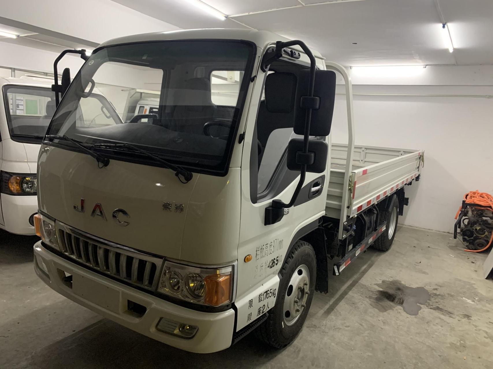 江淮骏铃 3米8平板货车 2021年3月上牌,车厢尺寸长3米8,宽2米,配云内