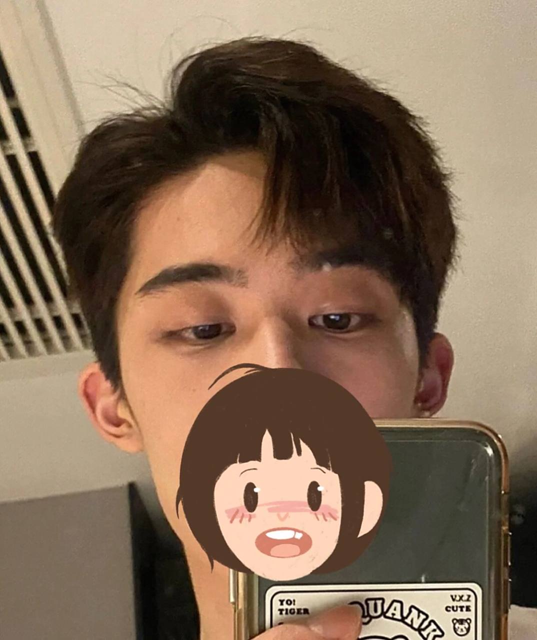 男生都喜欢的痞帅发型 韩系三七侧分 三七分纹理烫,适合圆脸国子脸