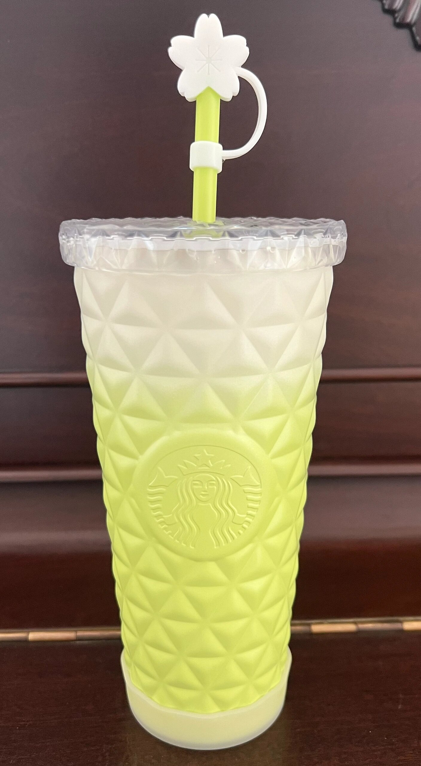 京东星巴克不锈钢吸管杯 这个绿色好好看,容量也很大,好喜欢!
