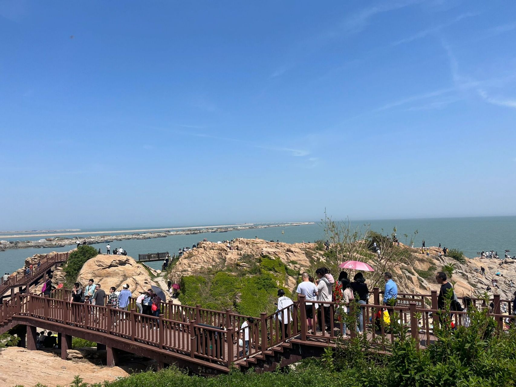 关于连云港羊山岛 连云港西野大沙湾  第一站去的这里,旁边是连云港政