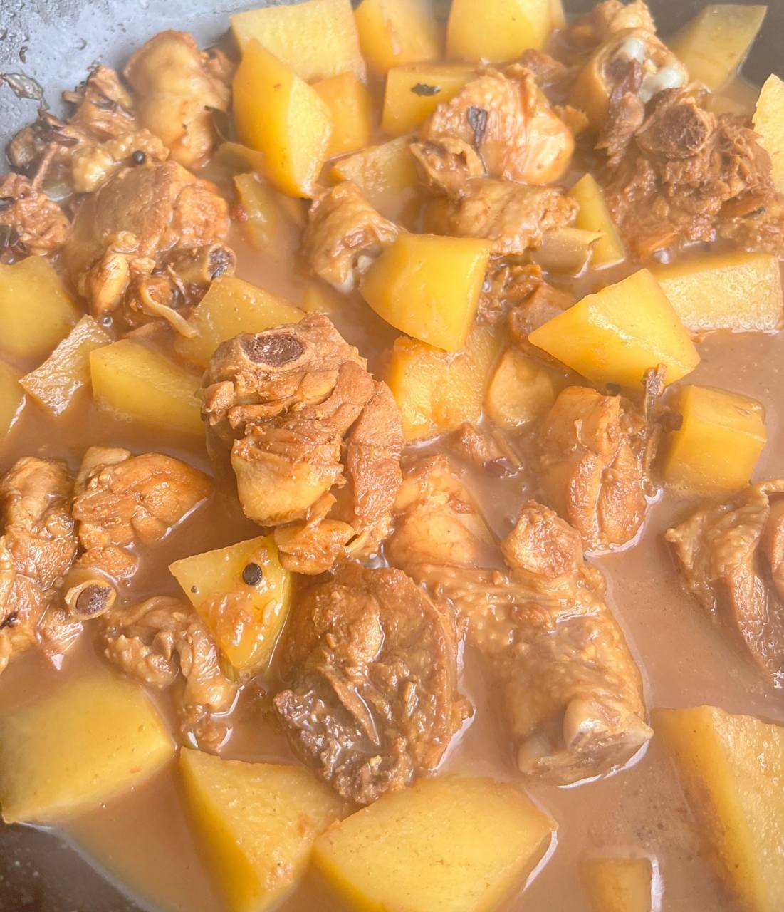 土豆炖鸡块! 超级好吃!