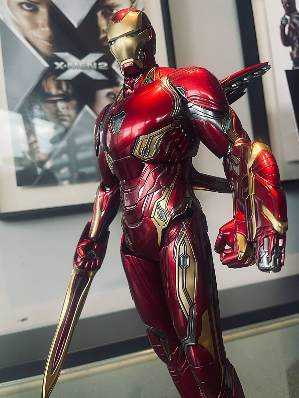 钢铁侠mk50:能和灭霸单挑的全能纳米战甲 在电影《复联3》中最引人