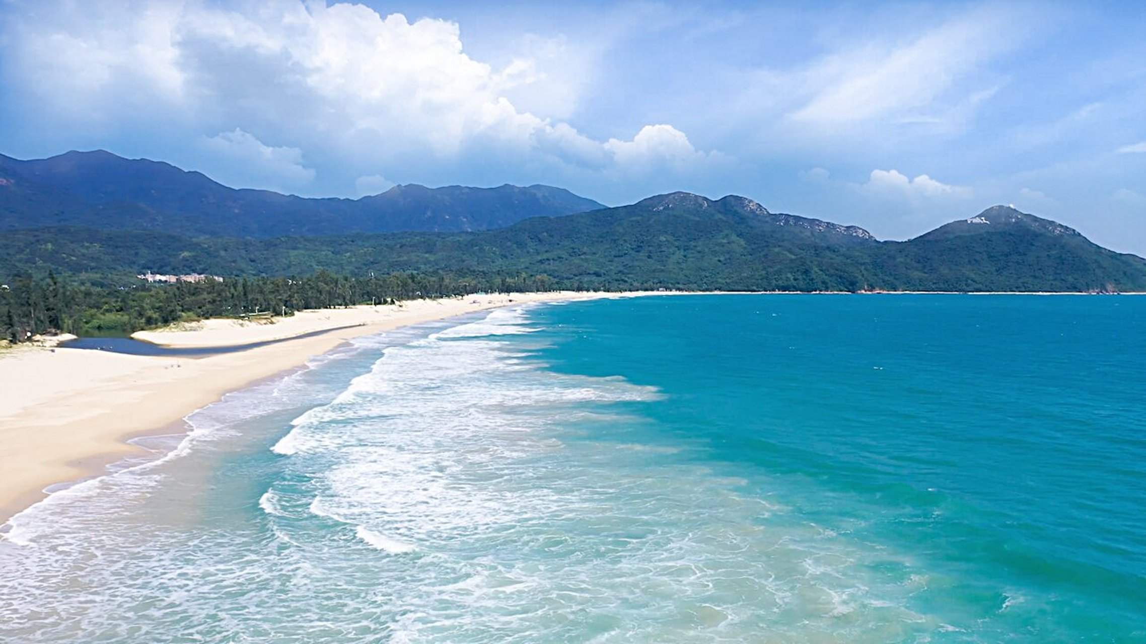 深圳西涌1号海滩度假完美攻略 92 景区介绍: 西涌海岸线全长约4公里