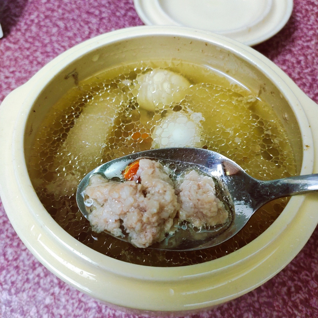 江西做法的雪梨肉饼汤 很多外地朋友听到都觉得奇葩,真不是黑暗料理