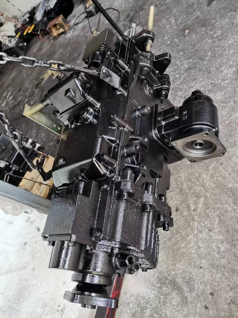 各种四驱分动箱.3533 1350 230 530等