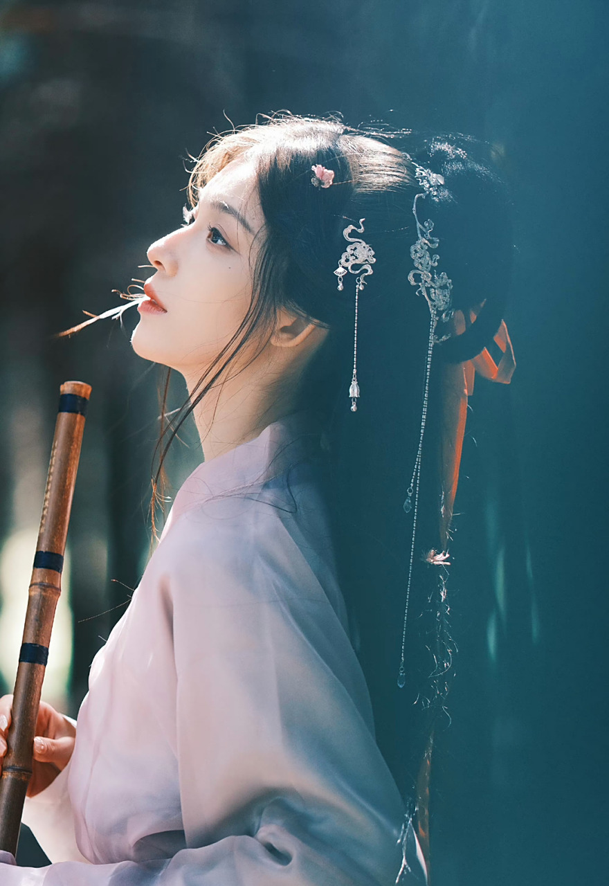 钟丽丽唯美古风写真组图