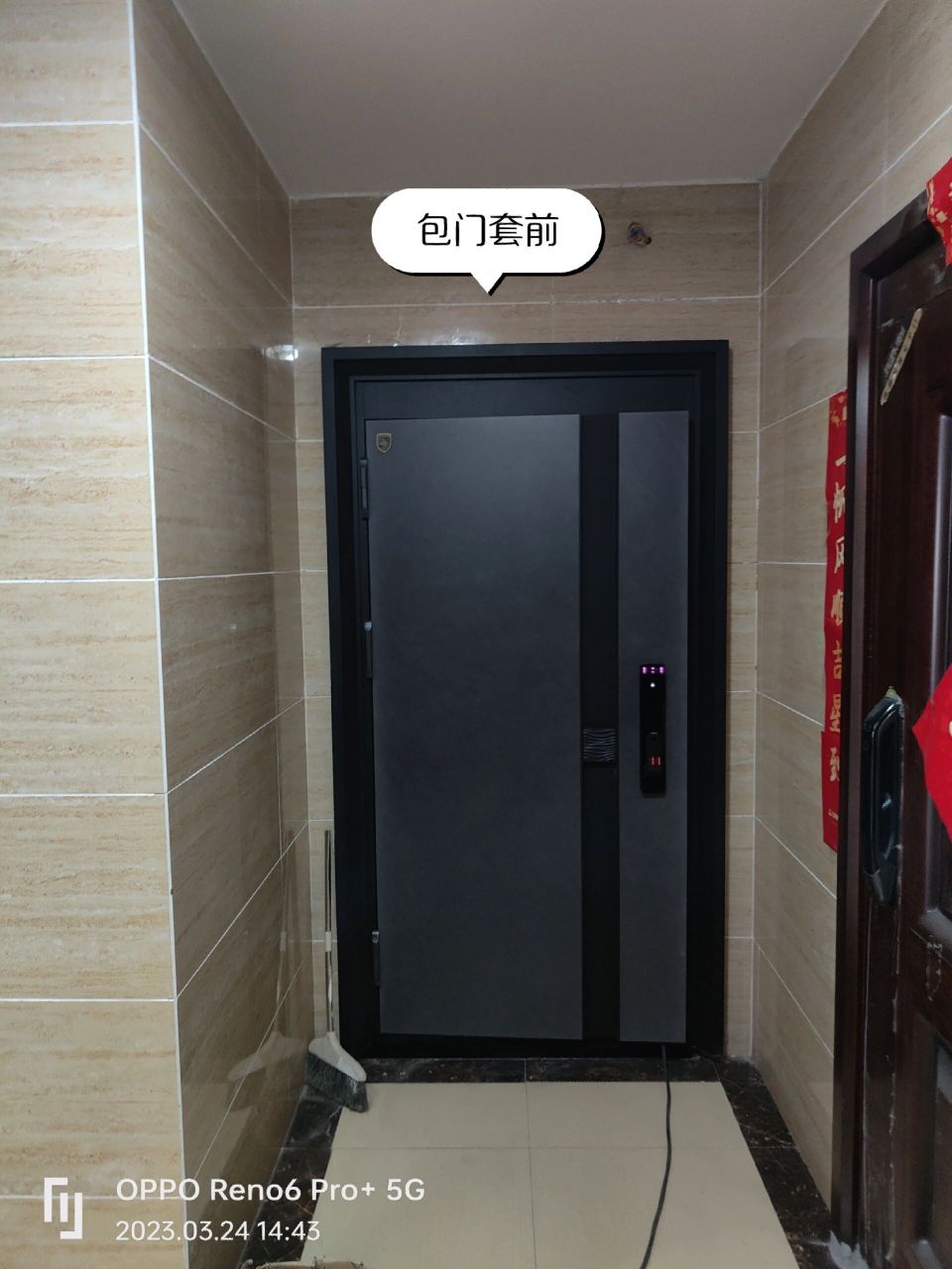 ❶入户门外包门套 ❷卫生间里单包门套 专业的人做专业的事 郑州