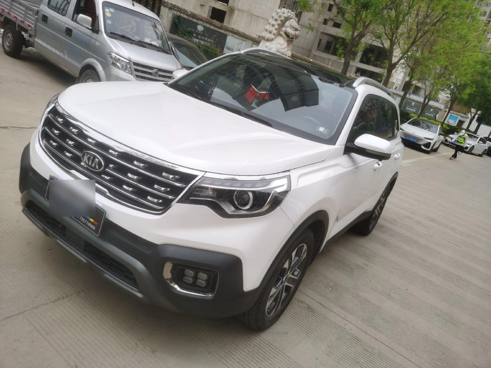 到店:21年起亚智跑2.